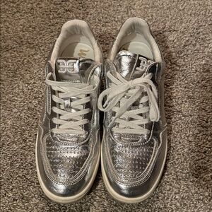 Sam Edelman Silver Metallic Sneakers